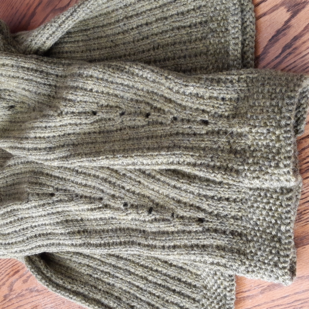 Wool Sweater - Picture 5 of 6
